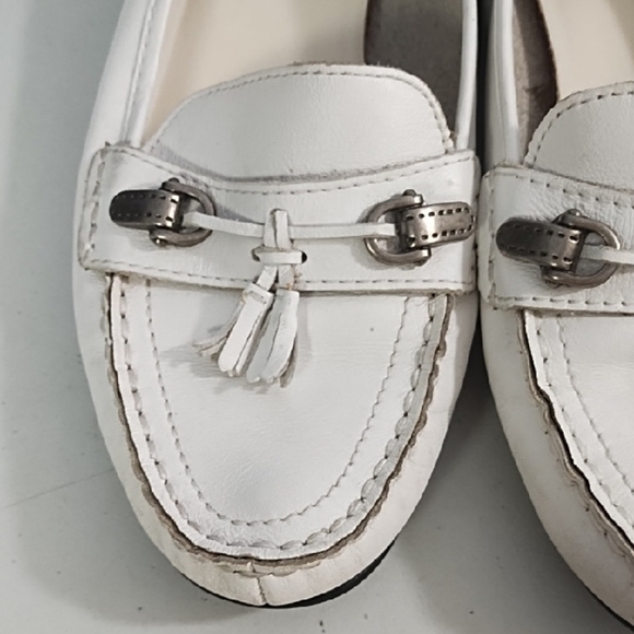 White Soft Leather Loafers with Tassels and Pewter Metal Ornament Rubber Soles - Picture 15 of 16